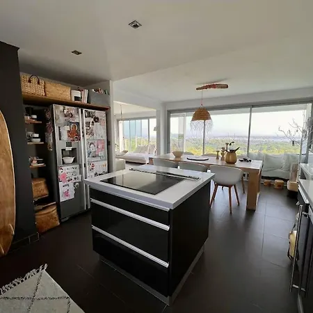 Maison D'artiste Vue & Jacuzzi *