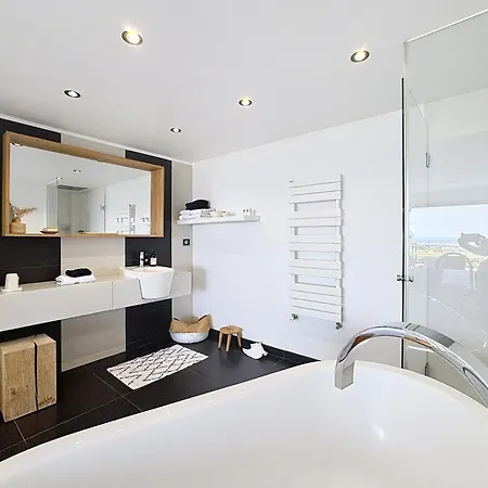 Maison D'artiste Vue & Jacuzzi וילה *